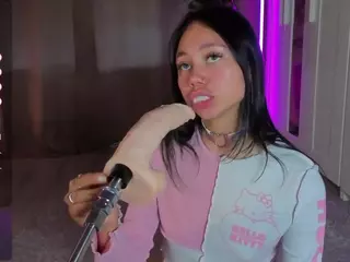 Flora's Live Sex Cam Show