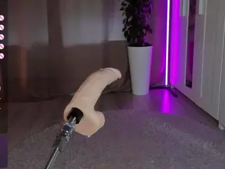 Flora's Live Sex Cam Show