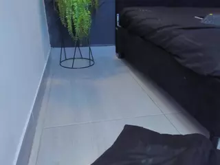Alahia-Dangelo's Live Sex Cam Show
