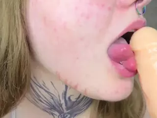 Betty's Live Sex Cam Show