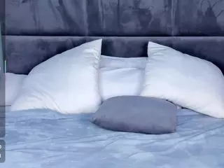 Jennifer-Wadee's Live Sex Cam Show