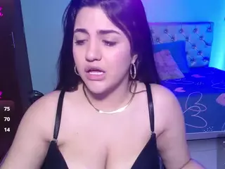 laura-hot19's Live Sex Cam Show