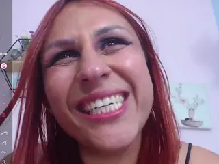 Analia's Live Sex Cam Show