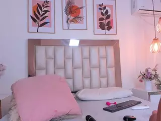 Kiim-miller's Live Sex Cam Show