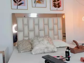 Kiim-miller's Live Sex Cam Show