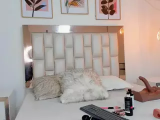 Kiim-miller's Live Sex Cam Show