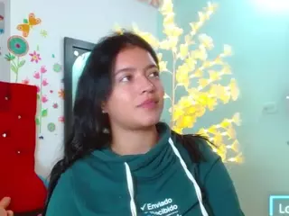 scarleth-snow's Live Sex Cam Show