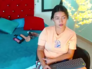 scarleth-snow's Live Sex Cam Show