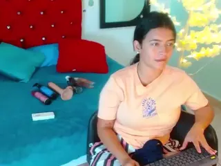 scarleth-snow's Live Sex Cam Show