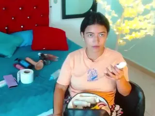 scarleth-snow's Live Sex Cam Show