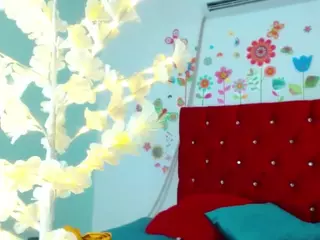 scarleth-snow's Live Sex Cam Show