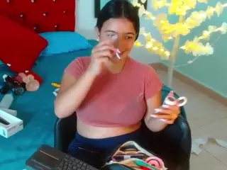 scarleth-snow's Live Sex Cam Show