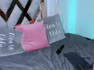 tiffany-sander's Live Sex Cam Show