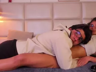 Zuky 💕's Live Sex Cam Show