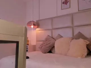 Zuky 💕's Live Sex Cam Show