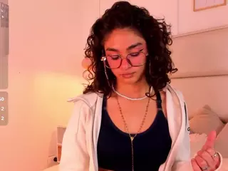 Zuky 💕's Live Sex Cam Show