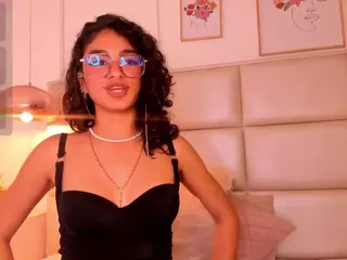 Zuky 💕's Live Sex Cam Show