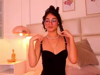 Zuky 💕's Live Sex Cam Show