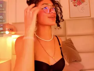 Zuky 💕's Live Sex Cam Show