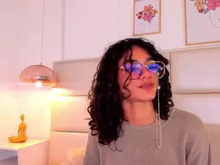 Zuky 💕's Live Sex Cam Show