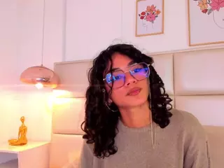Zuky 💕's Live Sex Cam Show