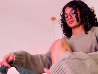 Zuky 💕's Live Sex Cam Show