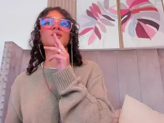 Zuky 💕's Live Sex Cam Show