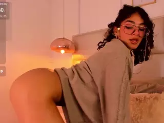 Zuky 💕's Live Sex Cam Show