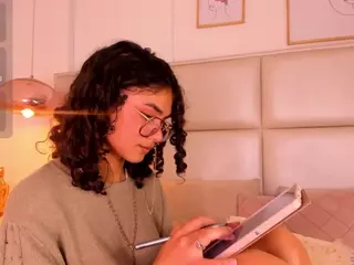 Zuky 💕's Live Sex Cam Show