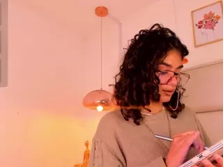 Zuky 💕's Live Sex Cam Show