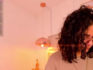 Zuky 💕's Live Sex Cam Show
