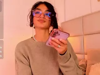 Zuky 💕's Live Sex Cam Show