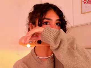 Zuky 💕's Live Sex Cam Show
