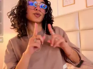 Zuky 💕's Live Sex Cam Show