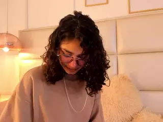 Zuky 💕's Live Sex Cam Show