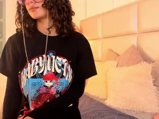 Zuky 💕's Live Sex Cam Show