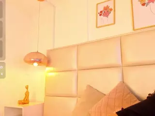 Zuky 💕's Live Sex Cam Show