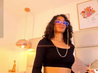 Zuky 💕's Live Sex Cam Show