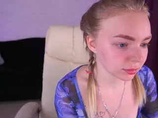 EmilySunshineS's Live Sex Cam Show