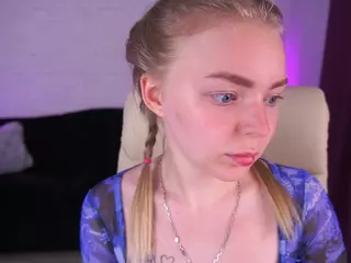 EmilySunshineS's Live Sex Cam Show