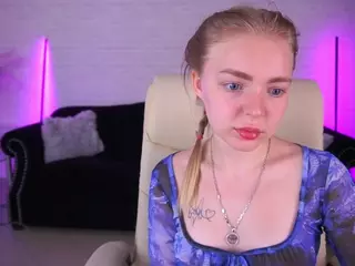 EmilySunshineS's Live Sex Cam Show