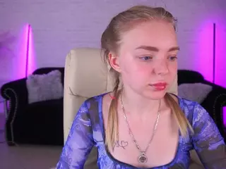 EmilySunshineS's Live Sex Cam Show