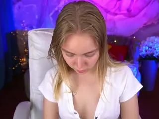 EmilySunshineS's Live Sex Cam Show