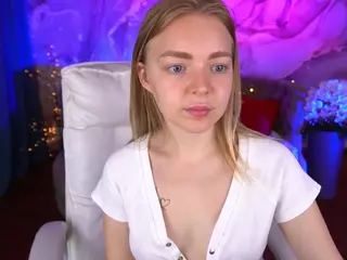 EmilySunshineS's Live Sex Cam Show