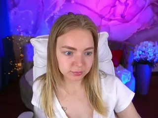 EmilySunshineS's Live Sex Cam Show