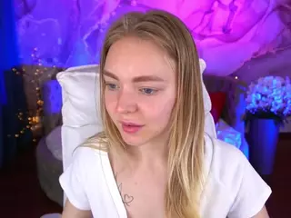 EmilySunshineS's Live Sex Cam Show