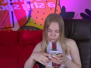 EmilySunshineS's Live Sex Cam Show