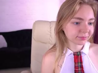 EmilySunshineS's Live Sex Cam Show