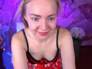 EmilySunshineS's Live Sex Cam Show