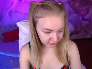 EmilySunshineS's Live Sex Cam Show